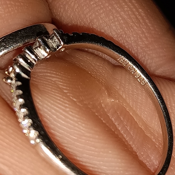 silver ring - Picture 4 of 4